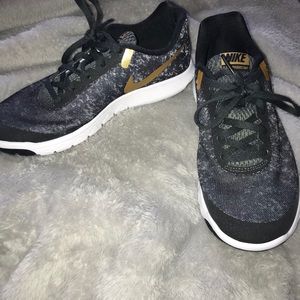 Nike Experience RN 6 Black and Gold